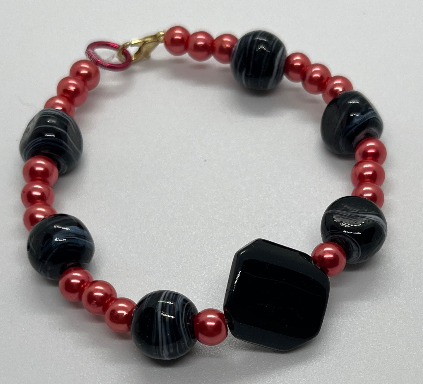 8.25" Mixed Bead Bracelet