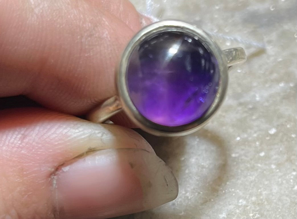 Sterling Silver Amethyst Cabochon Ring Size 7.5